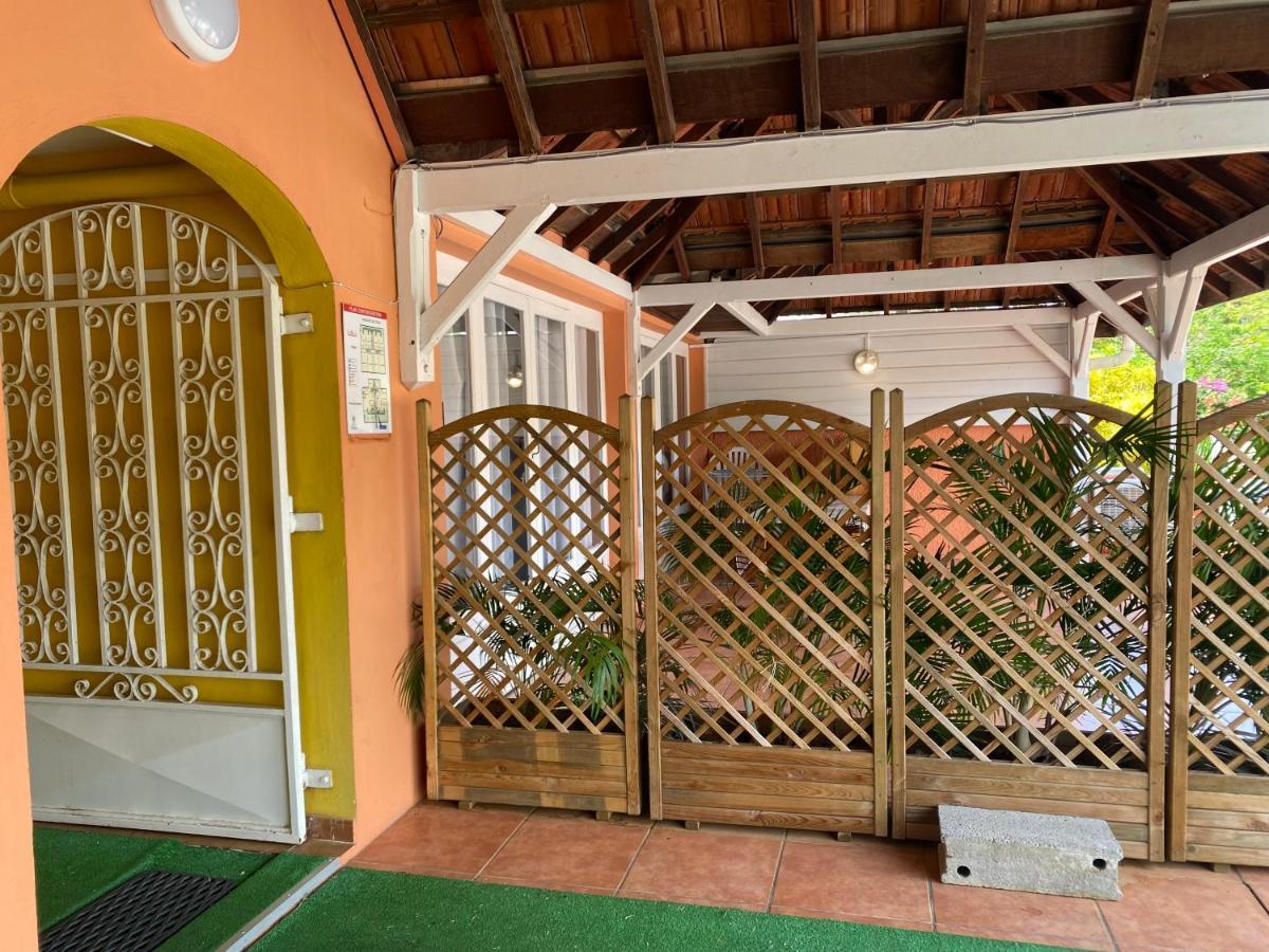 Residence Bel'Soleil Sainte-Anne Esterno foto
